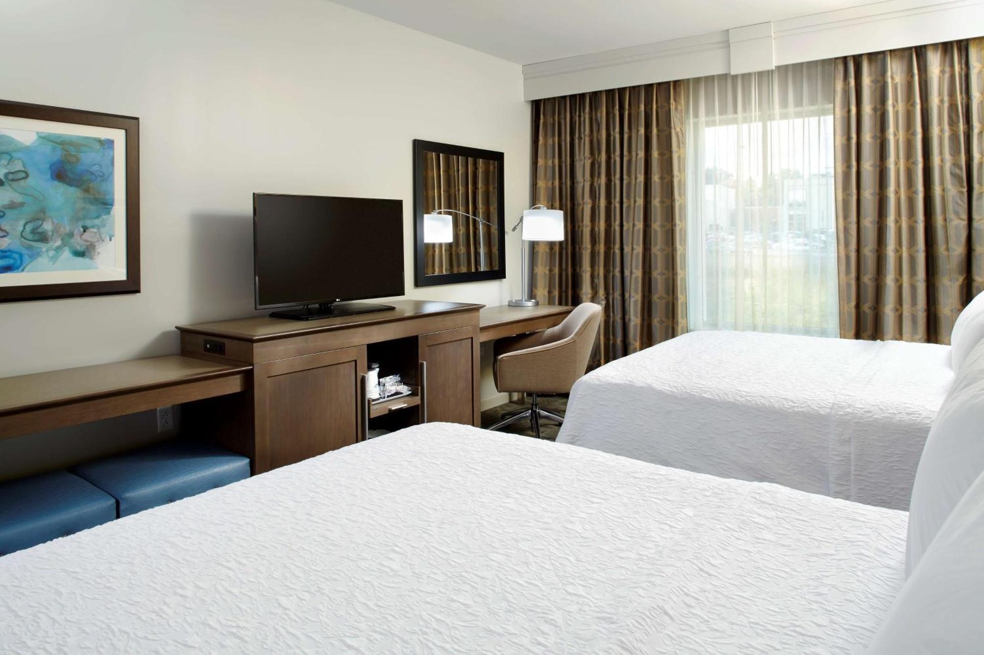 Hampton Inn & Suites Pittsburgh Airport South/Settlers Ridge Робинсон-Тауншип Экстерьер фото